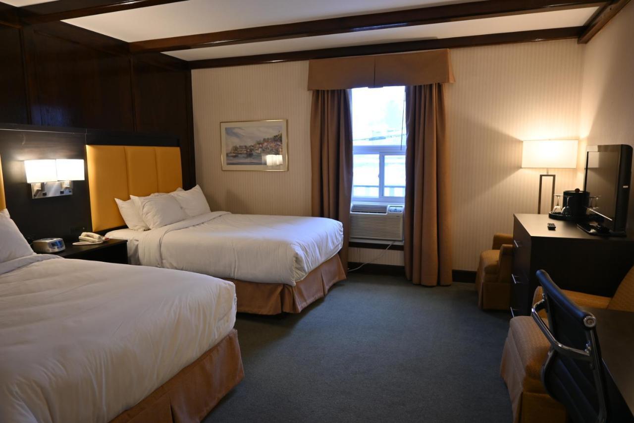 The Gananoque Inn Exteriör bild