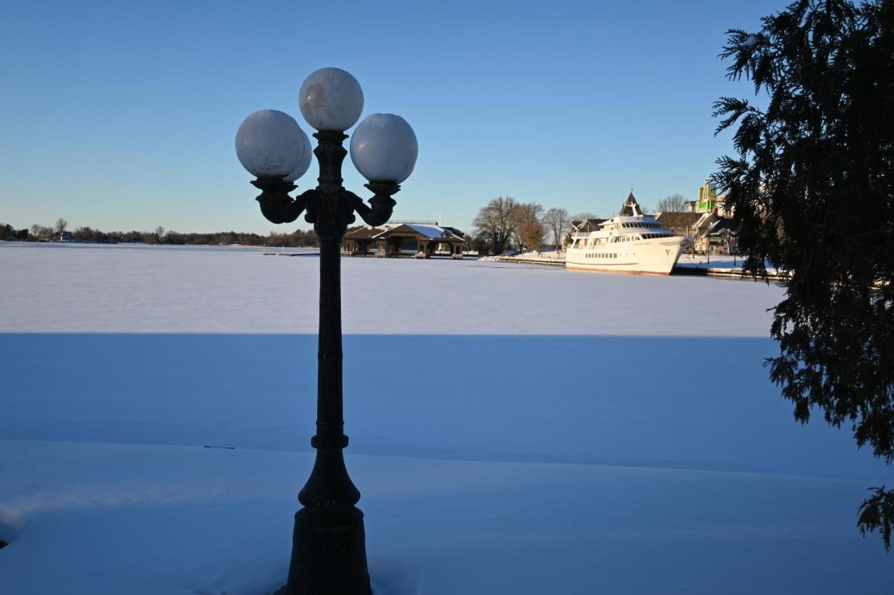 The Gananoque Inn Exteriör bild